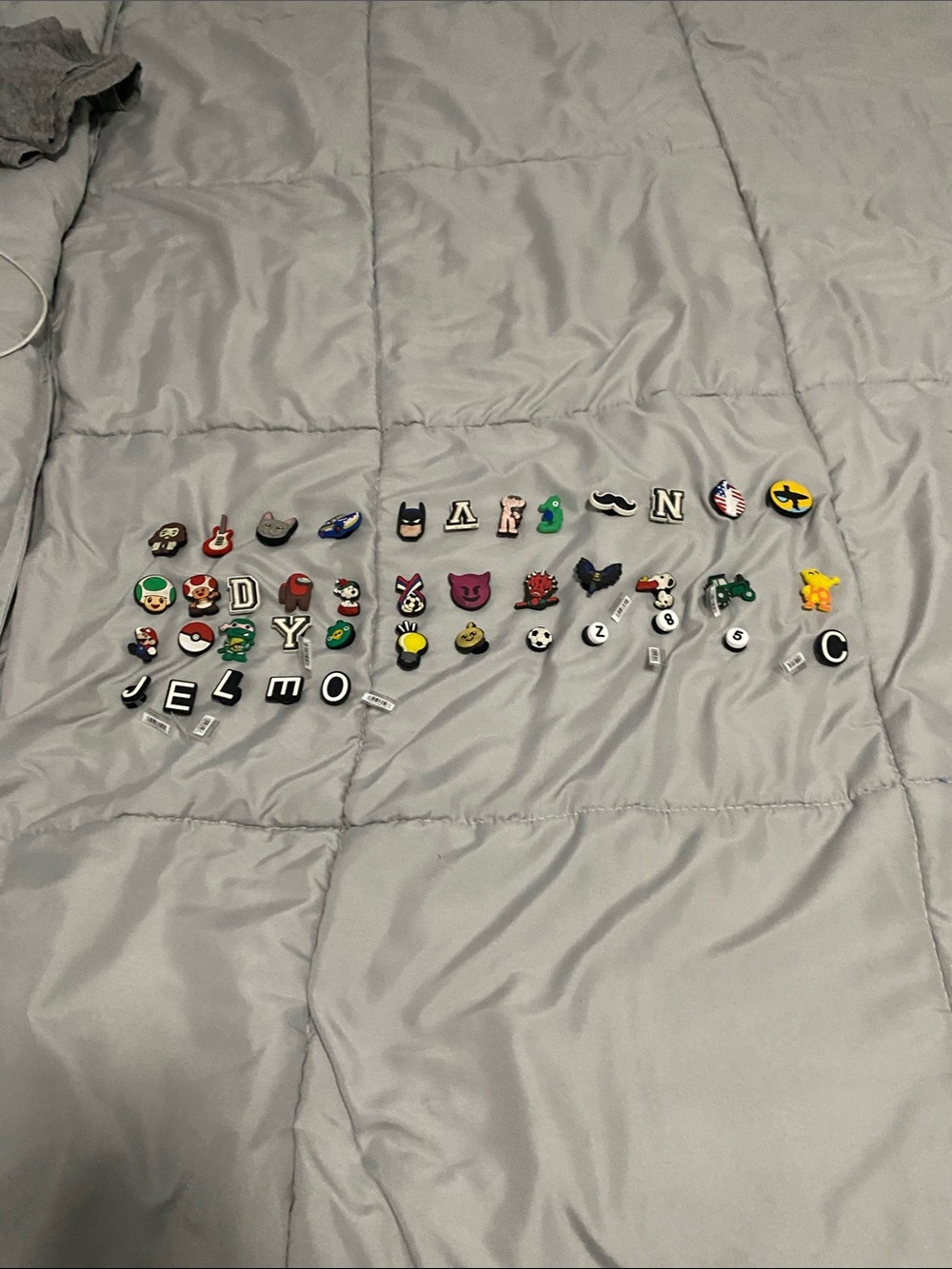 CROCS Assorted Kids Shoe Charms - Multicolor Icons 30 crocs charms